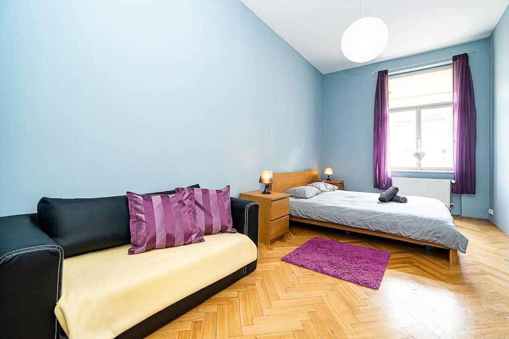 Cozy And Sunny Apartment In Uptown Prague Ngoại thất bức ảnh